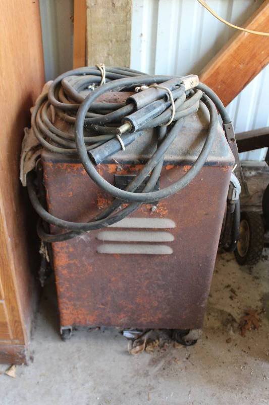 lot 112 image: Arc Welder