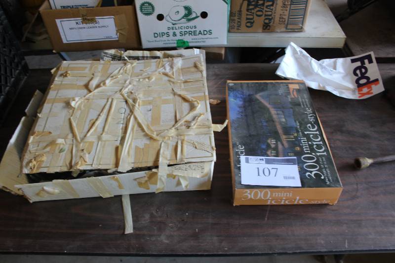 lot 107 image: Christmas Outdoor Lights, Mini Lights
