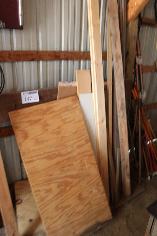 lot 147 image: Scrap Wood, Various Sizes