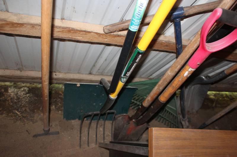 lot 151 image: Shovel, Pitch Fork, Rake, Shovel, Spade