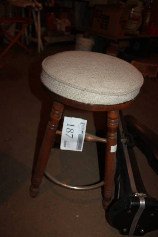 lot 187 image: Padded Bar Stool