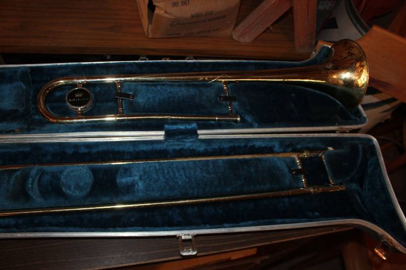 lot 159 image: Trombone w Case