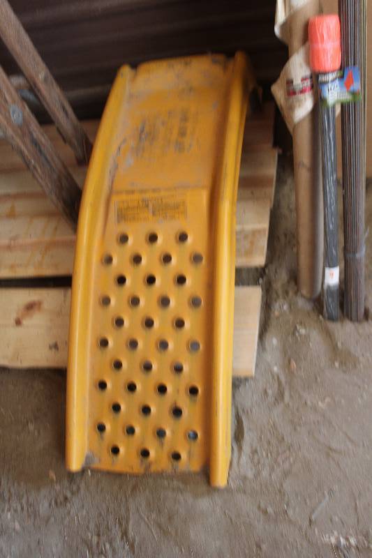 lot 249 image: Car Ramps