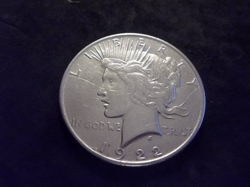 1922 D  Silver Peace Dollar  High Grade  MS