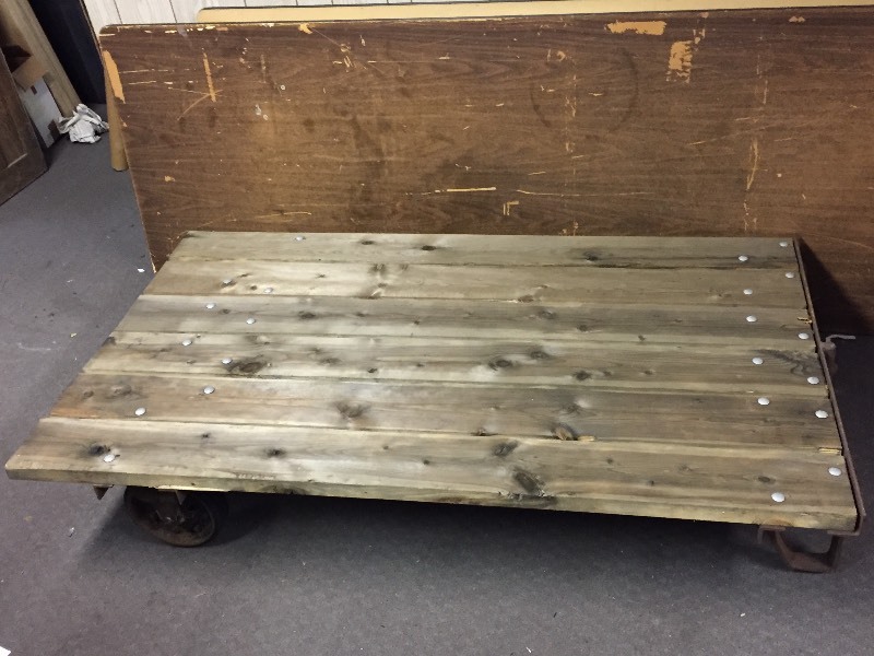 lot 20 image: Wagon Trailer Pull Behind