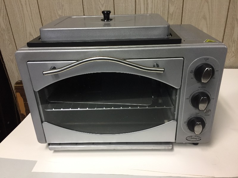 lot 22 image: Ginnys 10 in 1 Oven