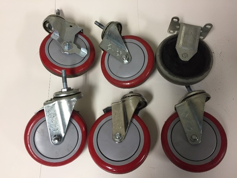 lot 26 image: Heavy Duty Wheels SC 5