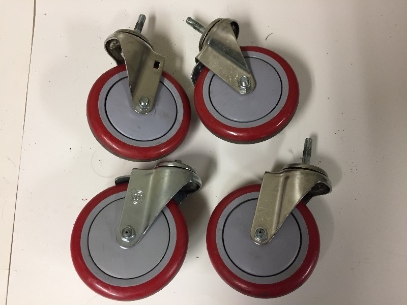 lot 43 image: Heavy Duty Wheels SC 5