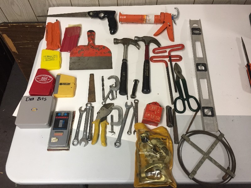 lot 61 image: Hand Tools