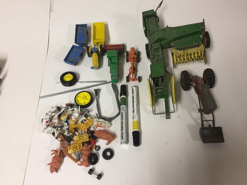 lot 82 image: Die Cast Farm Equipment