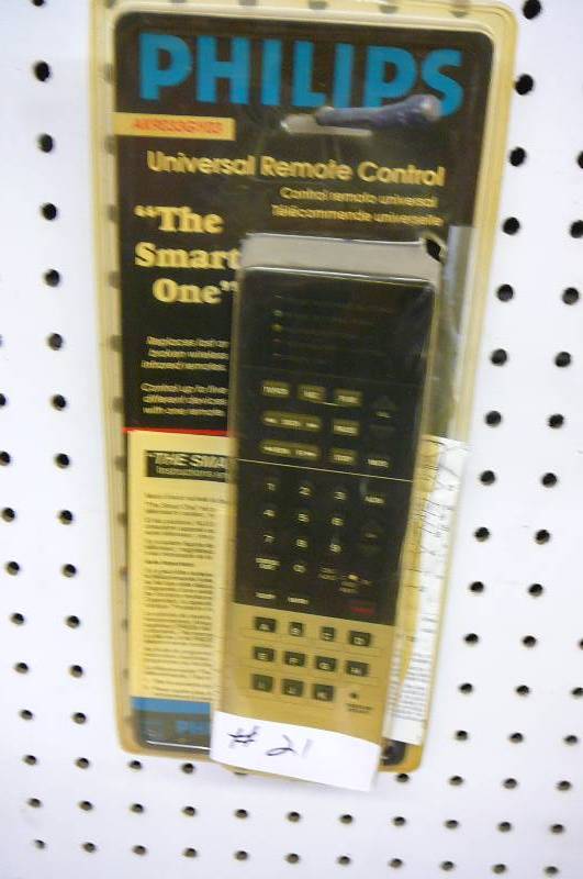 lot 21 image: Remote Control