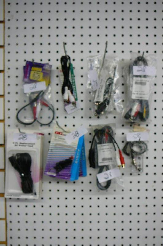 lot 28 image: Audio Electronic Accessories