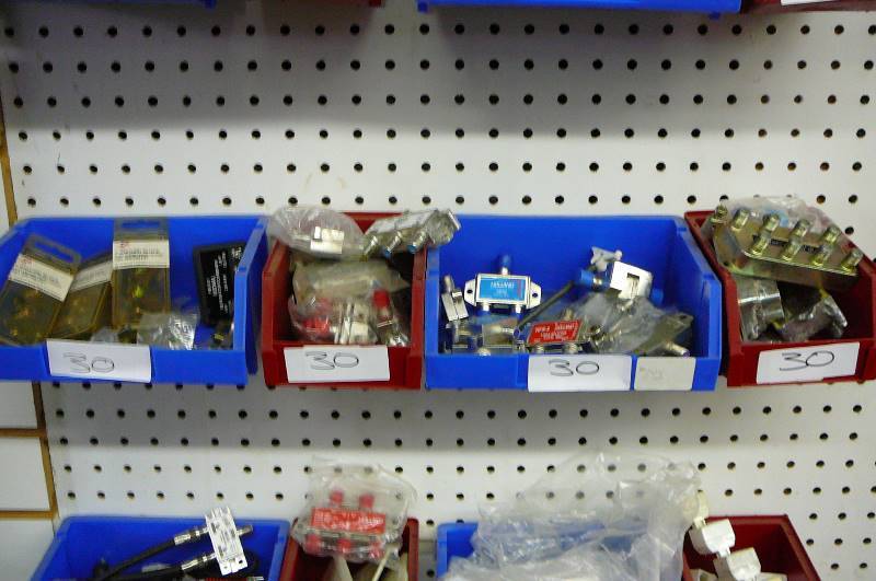 lot 30 image: Electronic, Separator, Triplexer