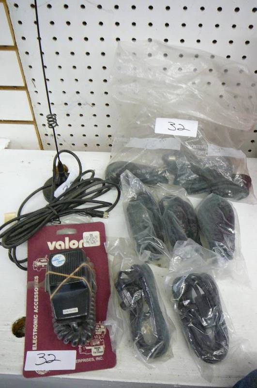 lot 32 image: Cables
