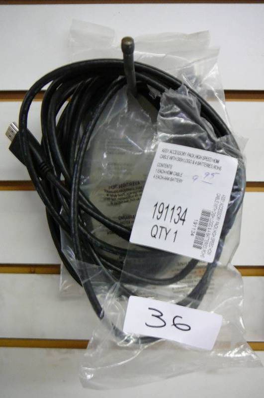 lot 36 image: 3- 6 HDMI Cables