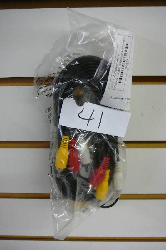 lot 41 image: 12 - RCA Cable