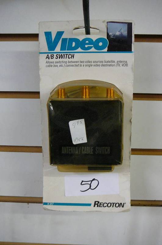 lot 50 image: Cable Switch