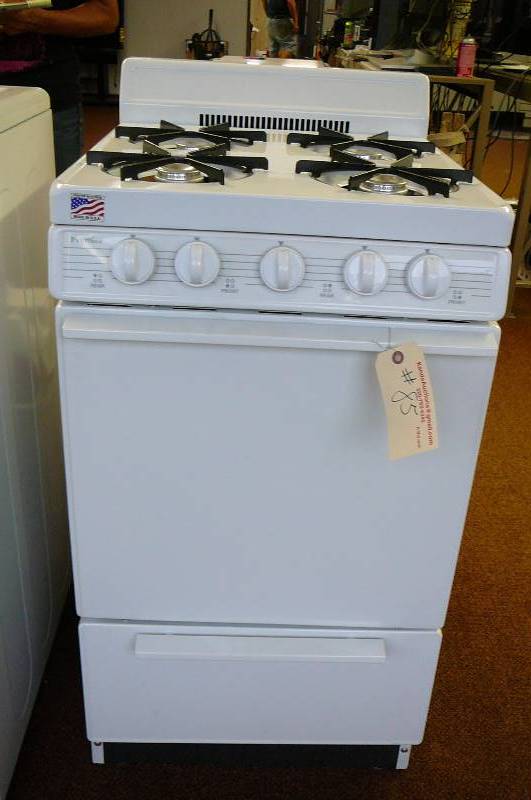 lot 85 image: 20 Premier Gas Range New