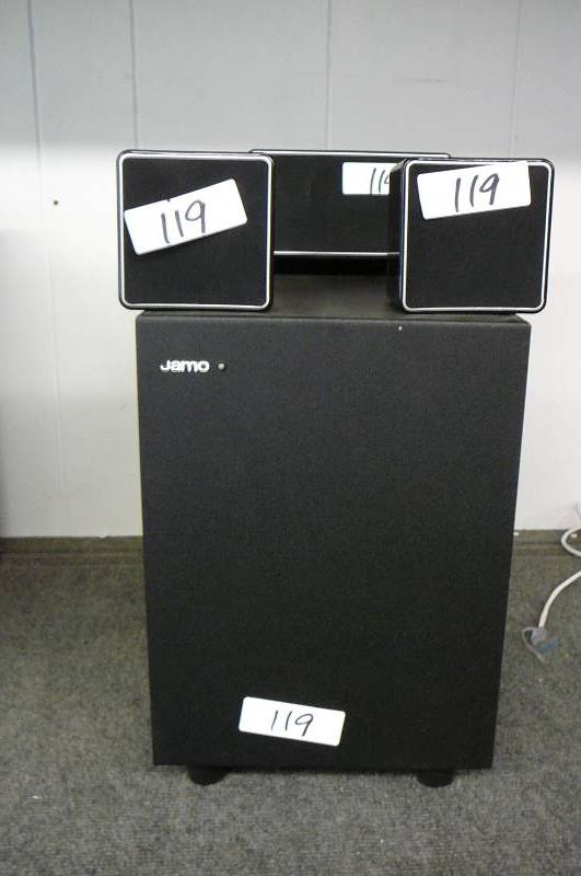 lot 119 image: Speakers Jamo