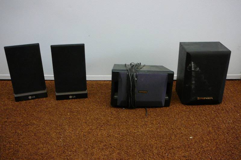lot 134 image: 4 -Speakers LG, Fisher, Pioneer