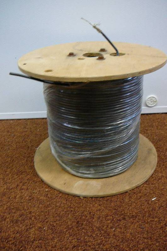 lot 137 image: Roll Coleman Cable