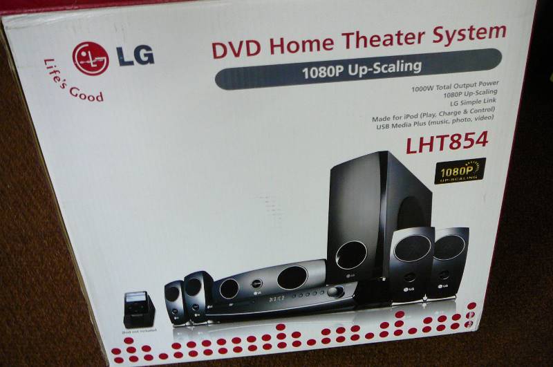 lot 139 image: Surround Sound Speakers & DVD Receiver
