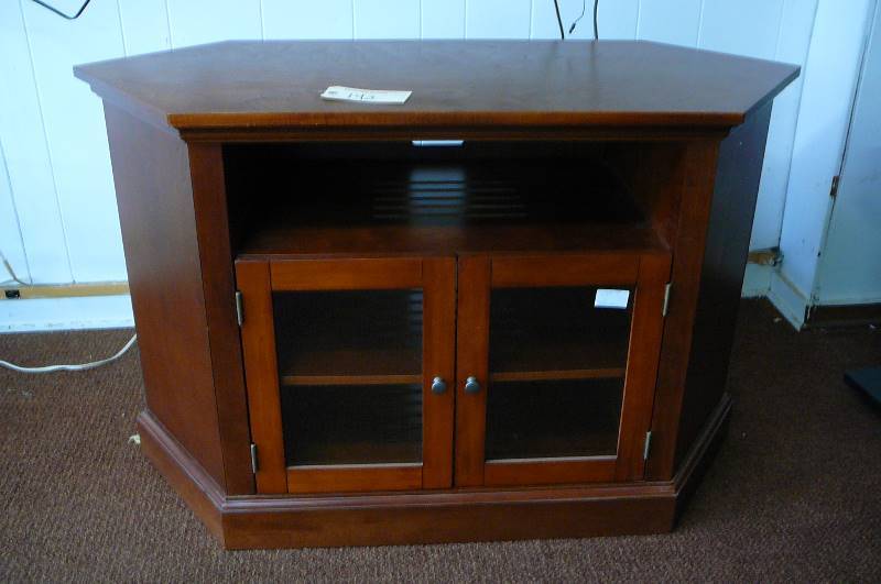 lot 142 image: Entertainment Center Wooden