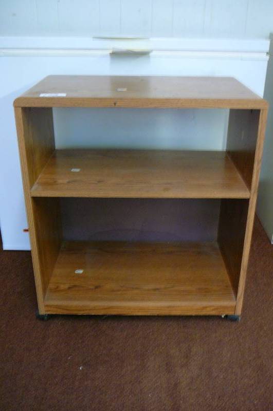 lot 172 image: Wooden shelf with casters