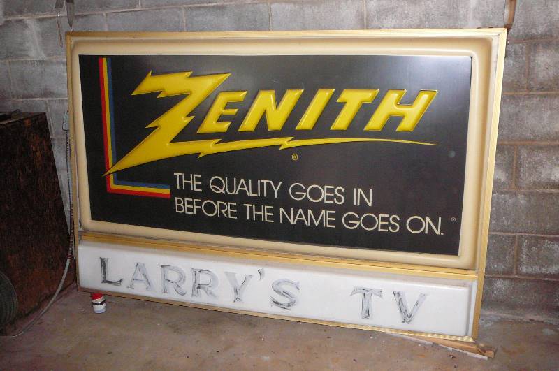 lot 278 image: Zenith 2 Sided Sign