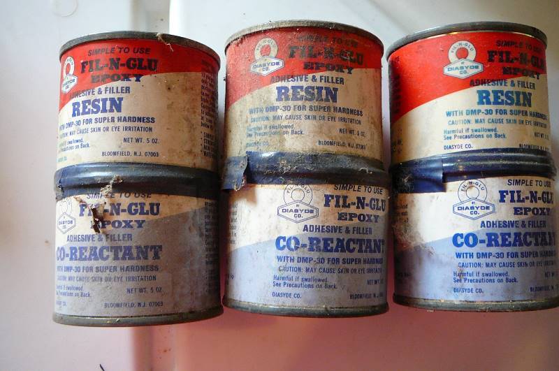 lot 285 image: Adhesive & Filler