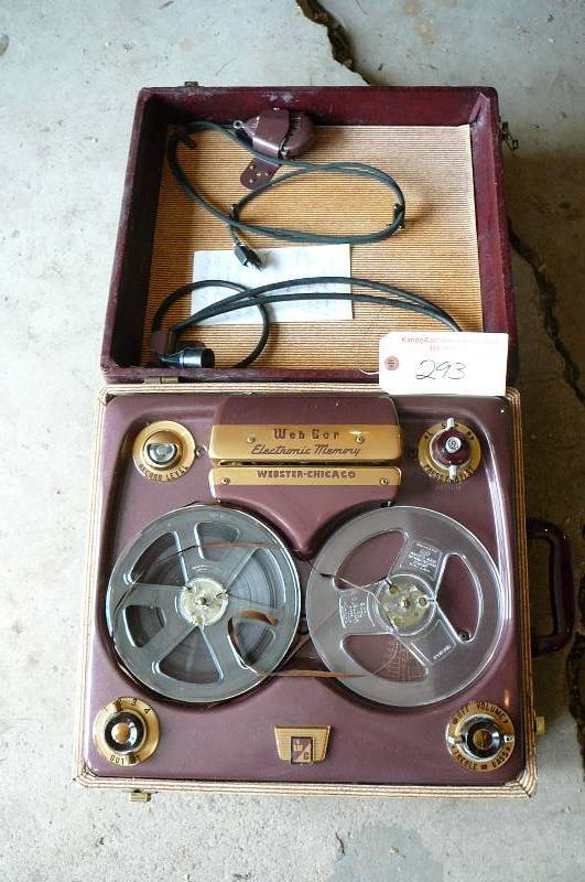 lot 293 image: Electronic Memory
