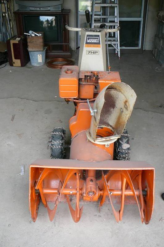 lot 304 image: Snow Blower Montgomery Wards