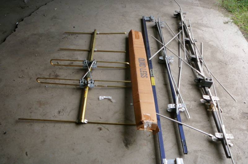 lot 306 image: Antennas, 7 Quad Legs