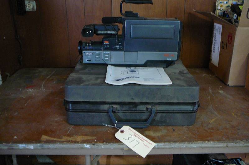 lot 317 image: Zenith Video Camera