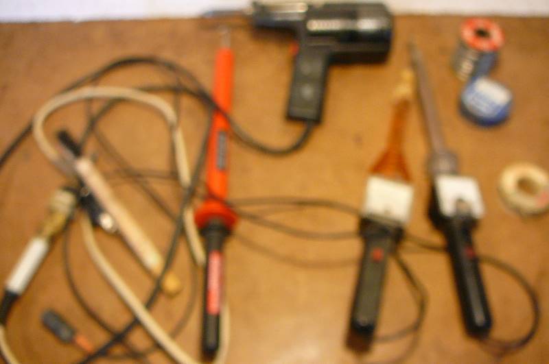 lot 331 image: Soldering Guns