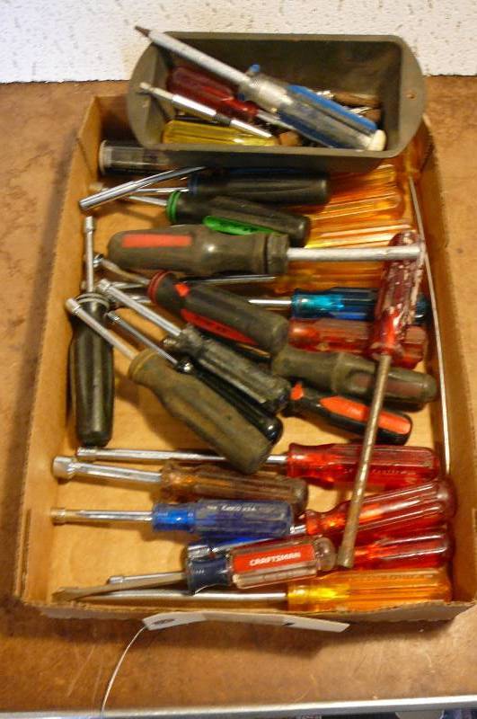 lot 337 image: Lot of Nut Drivers