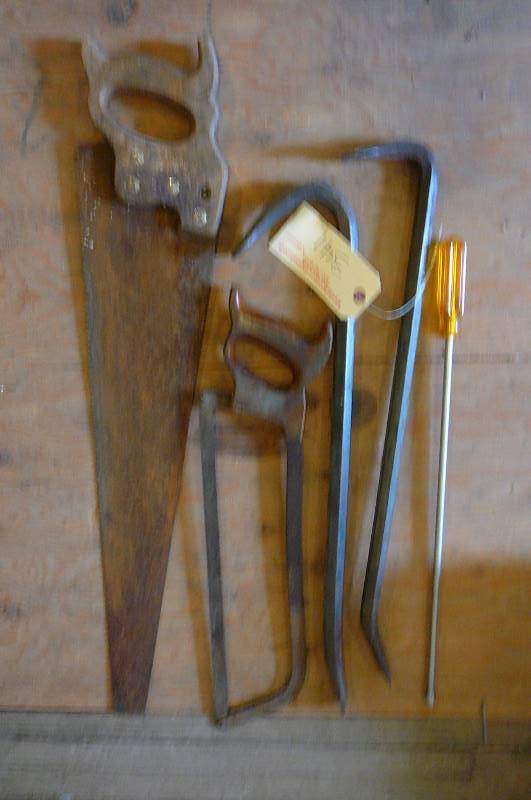 lot 341 image: Saw, Crowbars, Nut driver