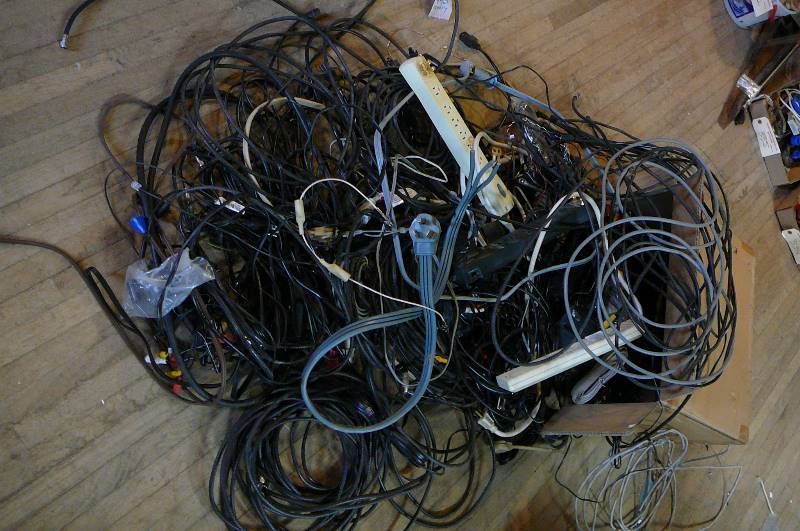 lot 387 image: Cords, Dryer, Coax, Speaker, Phone, Electronic Strips