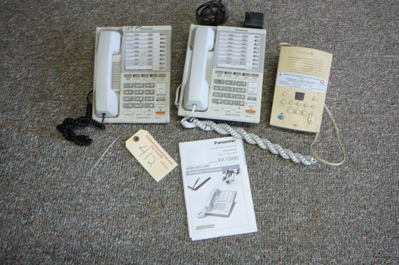 lot 412 image: 2 Phones and recorder