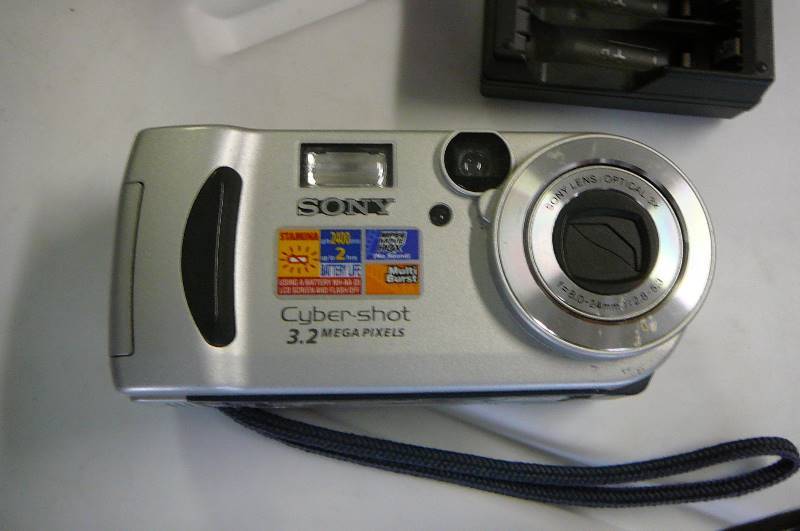 lot 416 image: Sony Digital Still Camera