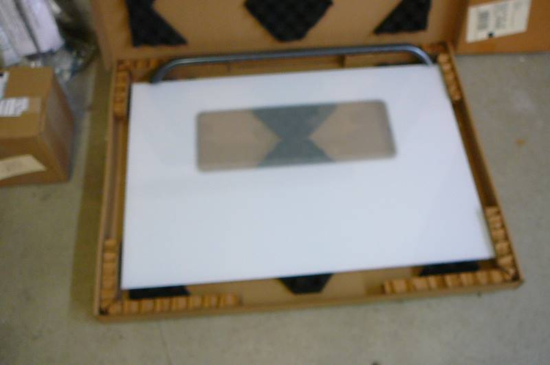 lot 211 image: Oven Glass, handle, gasket