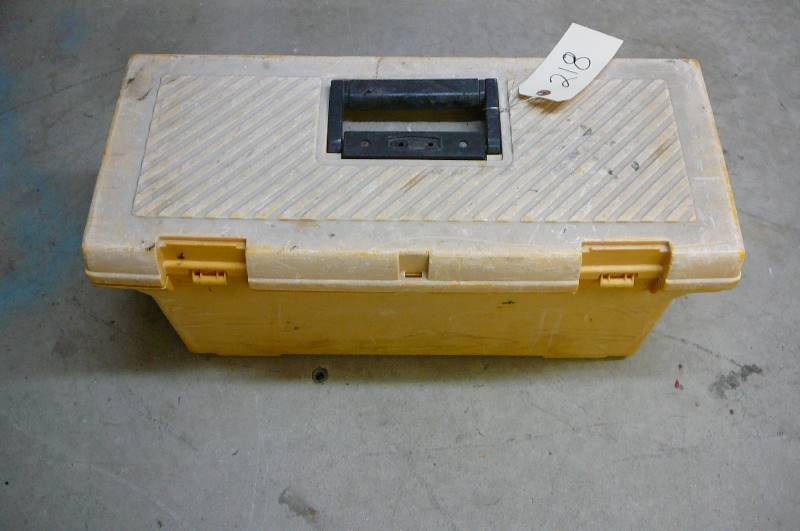 lot 218 image: Tool box with copper fittings & misc.