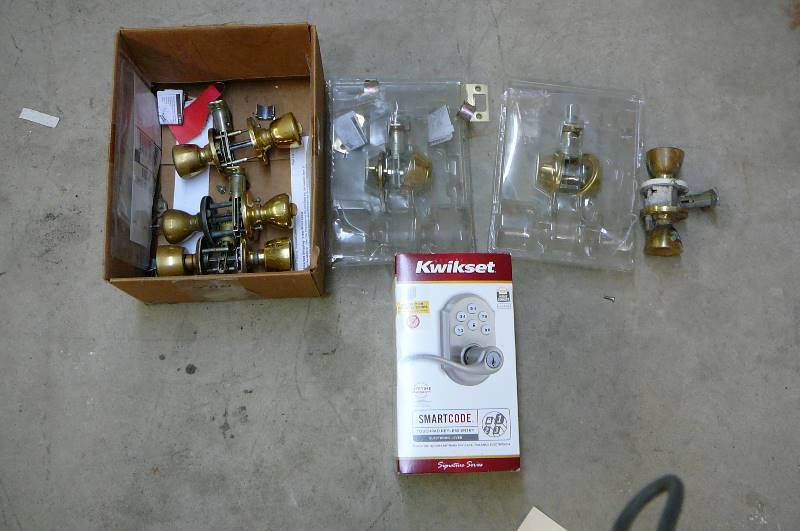 lot 220 image: Touchpad Keyless entry