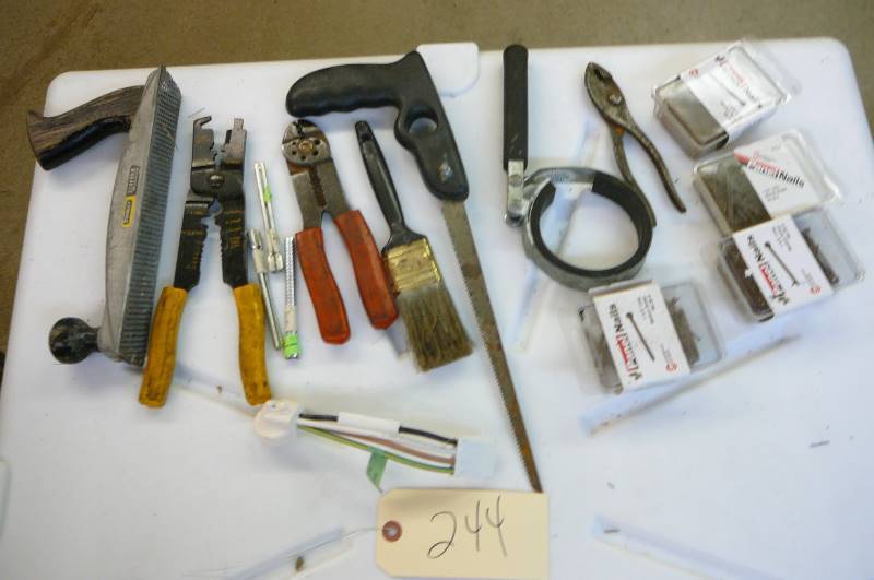 lot 244 image: Lot of Tools, wire cutters, plyers, Nails