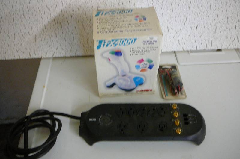 lot 256 image: RCA Surge Suppressor