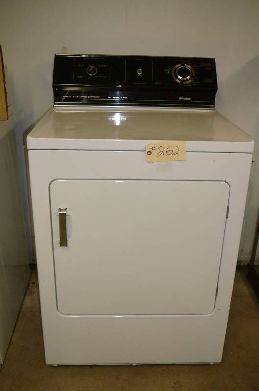 lot 262 image: Used Dryer Frigidaire