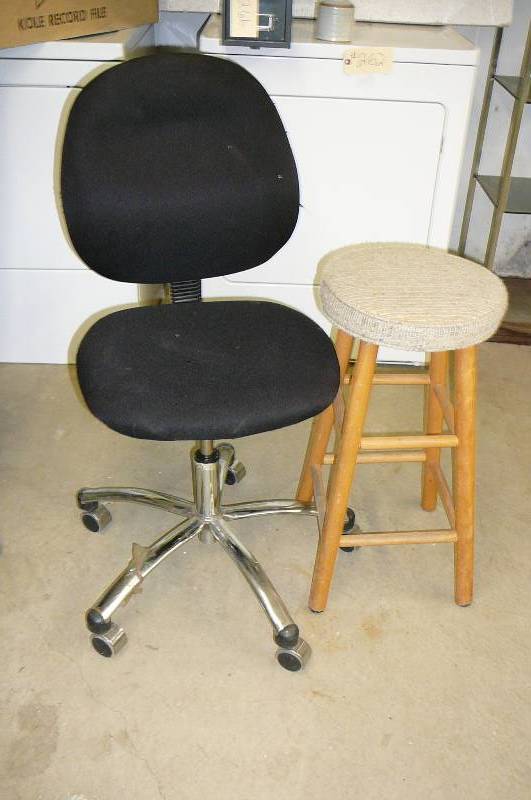 lot 273 image: Office Chair and Stool