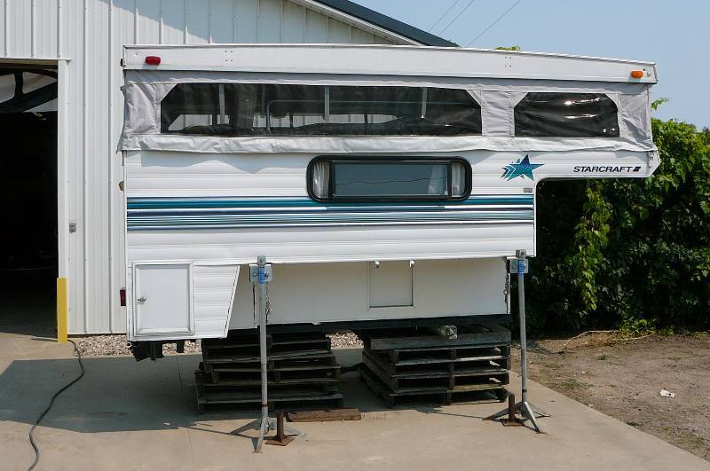 Star Craft Slide in Pickup Camper Pop Up