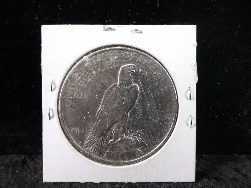 1922 AU Peace Silver Dollar, Beautiful coin, (Redbook value $40-$50)