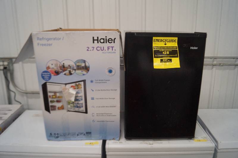 lot 14 image: Haier Mini FridgeFreezer